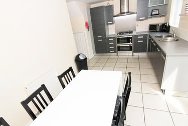 6 bed house, Beckett drive, Osbaldwick, York, YO195RX - Image 5