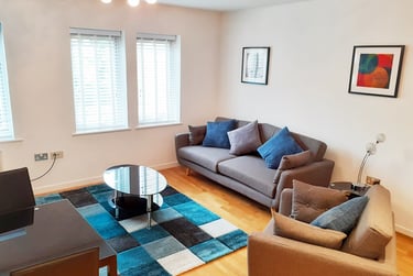 2 bed flat, Olympian Court, Layerthorpe, York, YO103UF - Image 3