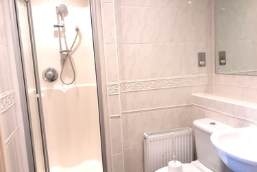 2 bed flat, Olympian Court, Layerthorpe, York, YO103UD - Image 10