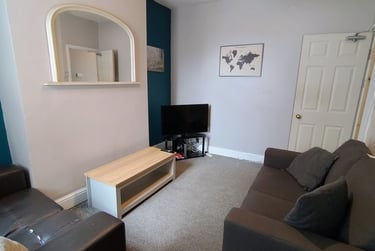 4 bed house, Brownlow street, The groves, York, YO318LW - Image 4