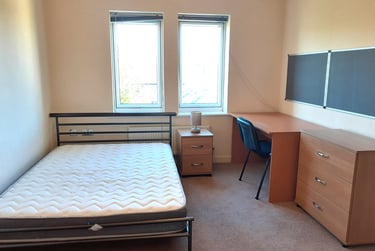 2 bed flat, Olympian Court, Layerthorpe, York, YO103UD - Image 7