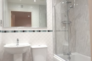 2 bed flat, Olympian Court, Layerthorpe, York, YO103UN - Image 4