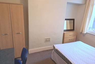 4 bed house, Wigginton Terrace, Clifton, York, YO318JD - Image 3