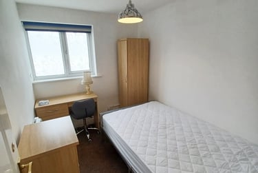 2 bed flat, Millfield Avenue, Layerthorpe, York, YO103XA - Image 4