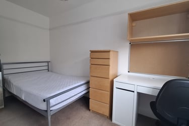 3 bed flat, Hull road, York, YO103JL - Image 3