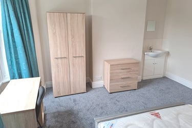 5 bed house, Newby Terrace, Clifton, York, YO318HU - Image 5