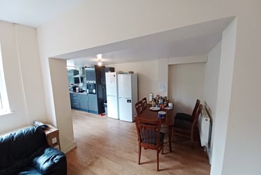 6 bed house, Maple Grove, Grange Garth, York, YO104EH - Image 4