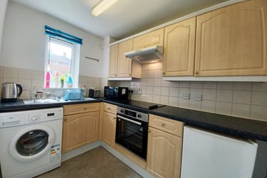 2 bed flat, Millfield Avenue, Layerthorpe, York, YO103XA - Image 5