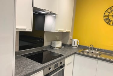 2 bed flat, Nicholas Gardens, Layerthorpe, York, YO103EX - Image 4