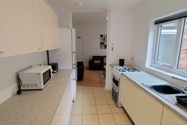 3 bed house, Hull road, York, YO103LQ - Image 6