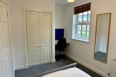 2 bed house, Bishopfields Drive, City Centre, York, YO264WN - Image 4