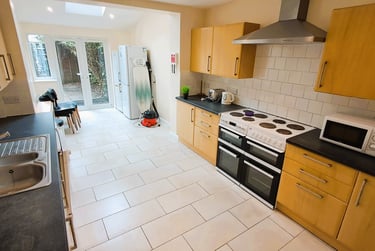 6 bed house, Thief lane, Near university, York, YO103HU - Image 3