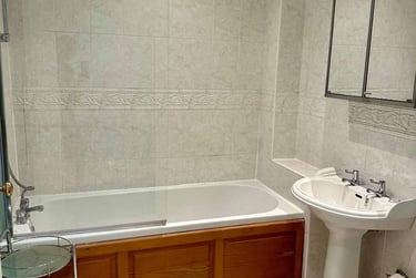 2 bed house, Bishopfields Drive, City Centre, York, YO264WN - Image 7