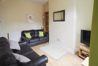 3 bed house, Diamond street, Groves, York, YO318LH - Image 1