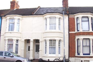 4 bed house, Burns, Abington, Northampton, NN13QE - Image 1