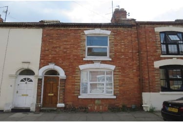 3 bed house, Alcombe Road, Near university, Northampton, NN13LF - Image 1