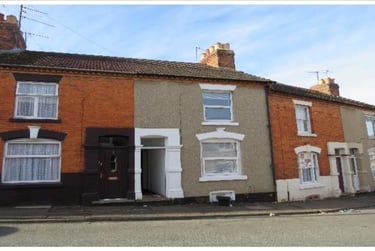 3 bed house, Stanley Street, Near university, Northampton, NN13QT - Image 1