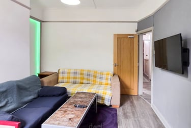 4 bed house, Coronation Street, Castlefield, Salford, M53RW - Image 1