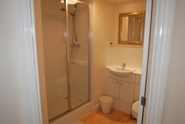 3 bed flat, New North Road, Central, Exeter, EX44HG - Image 8