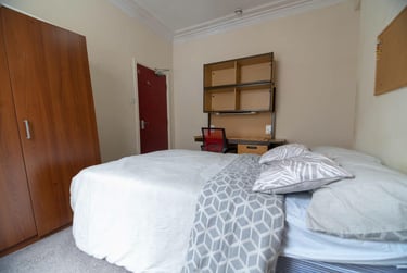 5 bed house, Charlton Street, Grange Garth, York, YO231JN - Image 4