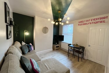 4 bed house, Lea Road, Abington, Northampton, NN14PE - Image 1