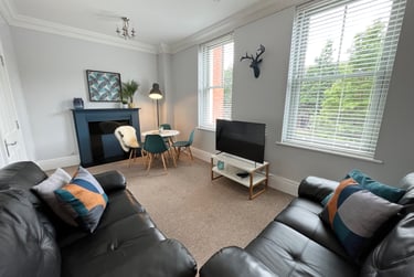 5 bed house, Clickers Drive, Sixfields, Northampton, NN54ED - Image 2