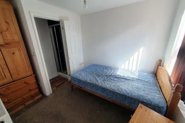 5 bed house, Euston Road, Far Cotton, Northampton, NN48DT - Image 4