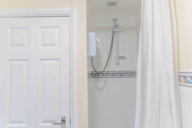 2 bed flat, Darwin Close, Huntington, York, YO319PE - Image 8