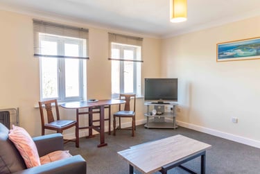 2 bed flat, Darwin Close, Huntington, York, YO319PE - Image 1