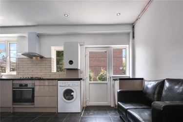 4 bed house, Galsworthy Avenue, Limehouse, London, E147RA - Image 3