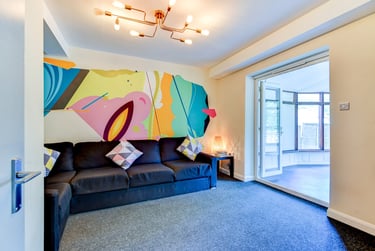 6 bed house, Auckland Drive, Bevendean, Brighton, BN24JD - Image 2