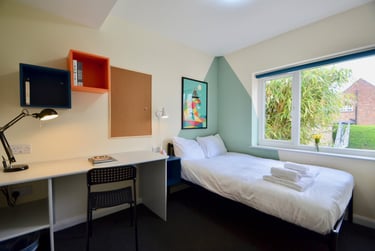 6 bed house, Beatty Avenue, Coldean, Brighton, BN19ED - Image 1