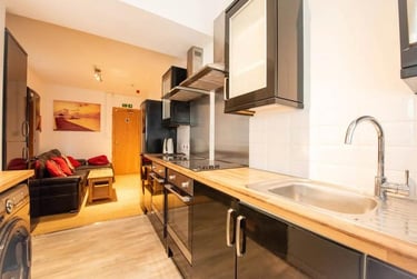 6 bed house, St. Helens Road, Brynmill, Swansea, SA13UW - Image 1