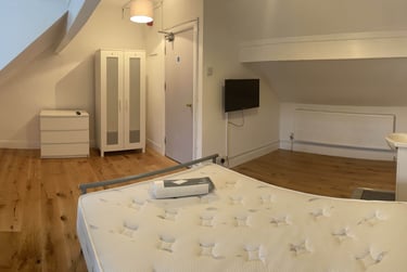 6 bed house, St. Helens Road, Brynmill, Swansea, SA13UW - Image 3