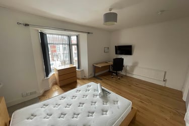 6 bed house, St. Helens Road, Brynmill, Swansea, SA13UW - Image 5