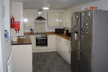 6 bed house, Albert Edward Road, Low Hill, Liverpool, L78SA - Image 2