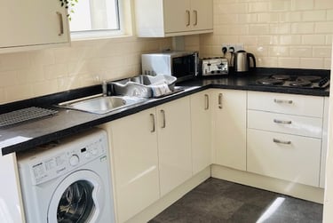 5 bed house, Grafton Road, Mutley, Plymouth, PL46QR - Image 1