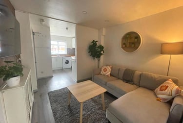 1 bed house, Trelawney Close, St Johns, Worcester, WR24HG - Image 2