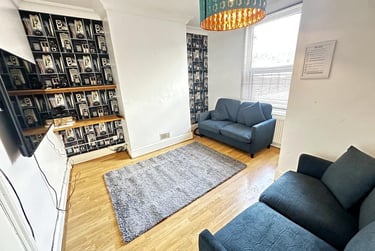 5 bed house, Happy Land North, St Johns, Worcester, WR25DH - Image 1