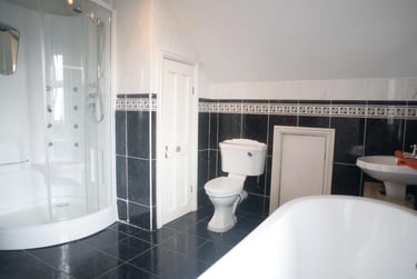 5 bed house, Happy Land North, St Johns, Worcester, WR25DH - Image 4