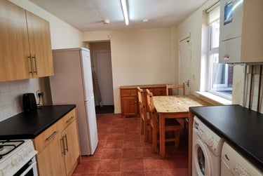 3 bed house, Furness Road, Fallowfield, Manchester, M146LX - Image 1