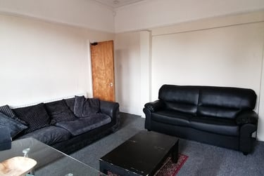 7 bed house, Wellington Road, Fallowfield, Manchester, M146BH - Image 2