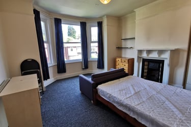 7 bed house, Amherst Road, Fallowfield, Manchester, M204NS - Image 1