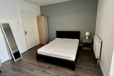 2 bed house, Oxford Street, City centre, Swansea, SA13JN - Image 7