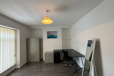 2 bed house, Oxford Street, City centre, Swansea, SA13JN - Image 8