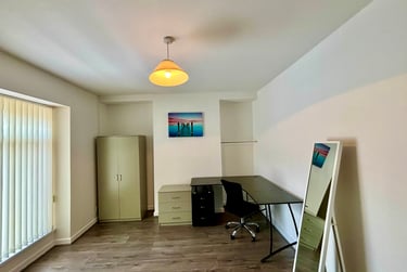 2 bed house, Oxford Street, City centre, Swansea, SA13JN - Image 8