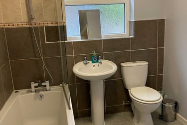 2 bed house, Oxford Street, City centre, Swansea, SA13JN - Image 3