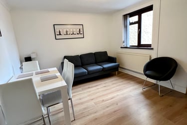 4 bed house, Western Street, Sandfields, Swansea, SA13JZ - Image 2