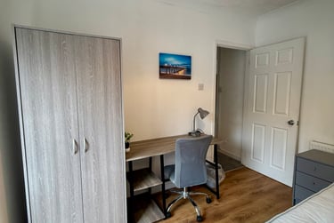 2 bed house, Miers street, St thomas, Swansea, SA18BY - Image 8