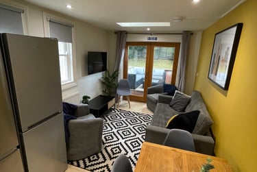 6 bed house, Ashlin Grove, West End, Lincoln, LN11LE - Image 1